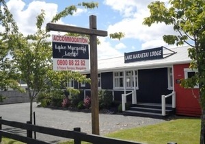 Lake Maraetai Lodge
