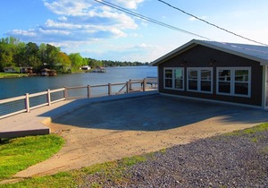 Lake Martin > Lake Front Home