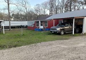 Lake Sam Rayburn Cabins, Back Cabin #2 at Monterrey Park an Boat Launch area # 2