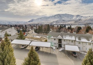 Lake-view condo with pool & hot tub - across street from lake access