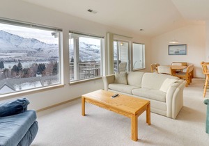 Lake-view condo with pool & hot tub - across street from lake access