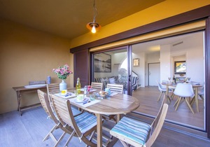 Lake View Pool Apartment in Ranco