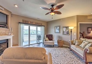 Lakefront Balcony and Pool Access Camdenton Condo