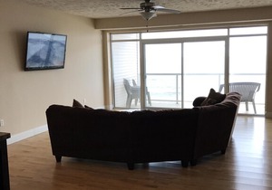 LAKEFRONT CONDO #107* 2BR/2 BA SLEEPS 6