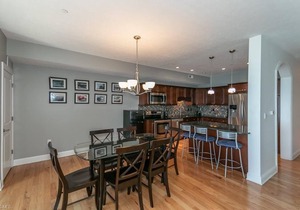 Lakefront Condo Sleeps 7-3br/2ba private beach/balcony/indoor pool specials-ask