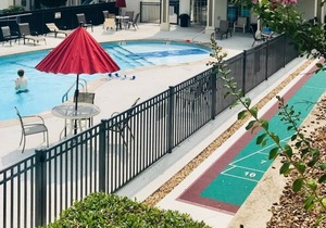 *Lakefront*Walk-In*3 Kings*2 Recliners*Boat Slip*