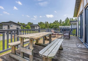 Lakeview Premier Pet Friendly