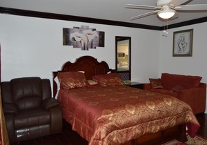 Lakeview Studio Apartments On Golf Course