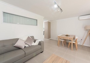 Lakeview Suite 17