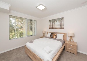 Lakeview Suite 19