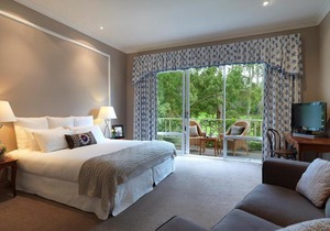 Lancemore Lindenderry Red Hill