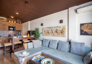 Lances Beach Penthouses, Penthouse 1