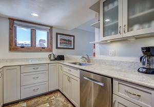 Lances West 6, Breckenridge