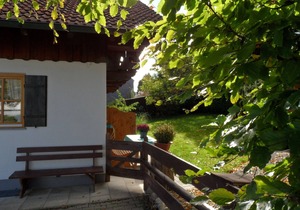 Landhaus Engelhardt in a quiet, sunny location with mountain view apartment 1, allergy free