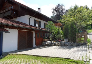 Landhaus Engelhardt in a quiet, sunny location with mountain view apartment 1, allergy free