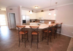 Lands End Condo - No Steps! Sleeps 6-8. Large Sectional Sofa. Inquire for Slip.