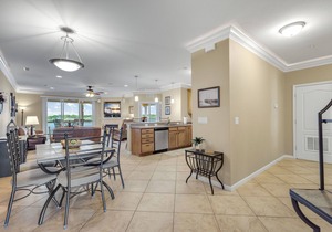 Lands' End V.I.P. 3 Suite Condo - Near Outlet Mall - Elevator, Wi-Fi, Water Park