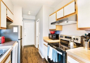 Large 5BR, Easy Walk to Downtown A2