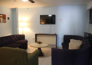 LARGE 8BR Sleeps 38 People with over 3000 SQ FT