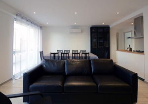 Large and Superb Apartment in the Center of MORIANI PLAGE