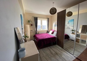 Large comfortable double room close to Woolwich and Greenwich, London