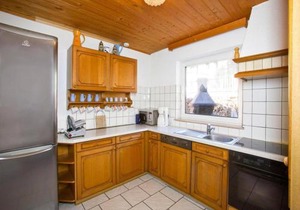 Large holiday home with garden and balcony in Ötztal