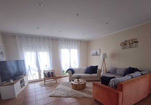 Large house with pool in Calafat