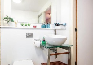 Large modern 2 bedroom flat in iconic Castlefield