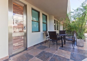 Large, Modern Condo w/ Balcony overlooking 5th Ave. 4 min. Walk to the Beach!