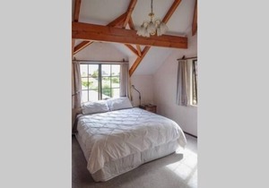 Large, Relaxed Matua Home