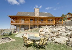 Large Sterling Cabin Less Than 1 Mi to Palisade State Park