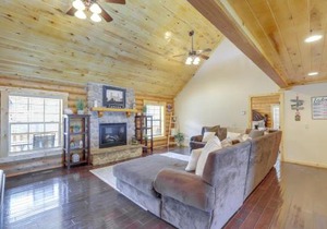 Large Sterling Cabin Less Than 1 Mi to Palisade State Park