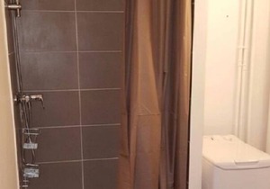 large studio near station / leisure center of St Quentin and Versailles