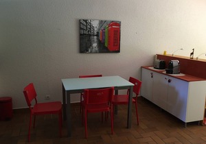 large studio on the ground floor with terrace & swimming pool 500 m from the sea