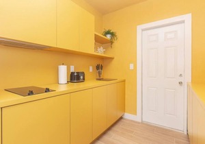 Large Stylish Studio Apartment in El Portal 3