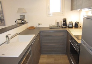 Large T2 + cabin (50m²) renovated 4 to 5 people on the seafront with parking