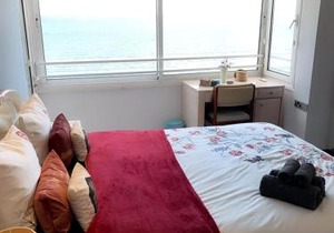 Larnaca Seaview Rooms