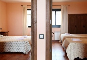 Las Casas de Agapito Rural Center in Gredos, capacity for 25 people in total