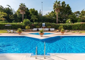 Las Gaviotas - Two Bedroom Apartment, Sleeps 4