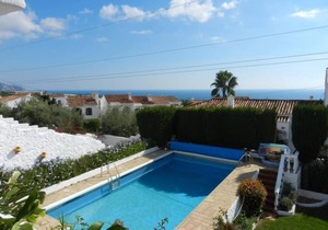 Las Lilas, Nerja - R01970a