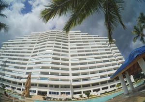 Las Olas Luxury Condo Beachfront