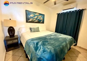 Las Palmas 3 Bed 3 Bath By FMI Rentals