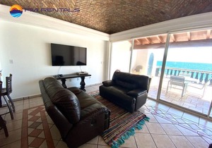 Las Palmas 3 Bed 3 Bath By FMI Rentals