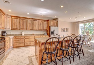 Las Palmas All Inclusive Amenities Resort | 3 bathrooms | Plush New Carpet | Poolside | 1708