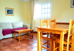 Las Rosas Apartment