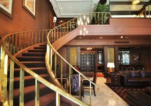 Las Vegas Nightlife Experiences At Your Doorstep! 2 Affordable Units Near Strip!