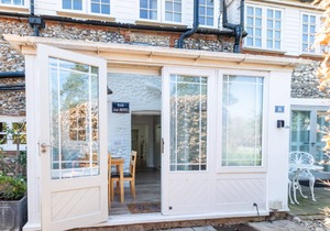 Lavender Cottage - Two Bedroom House, Sleeps 3