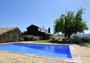 Lavish Cottage in Fuentes de Cesna with Pool