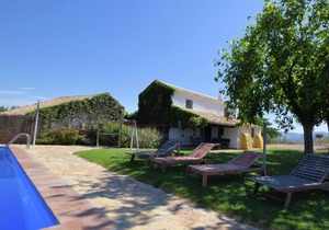 Lavish Cottage in Fuentes de Cesna with Pool