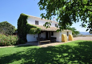 Lavish Cottage in Fuentes de Cesna with Pool